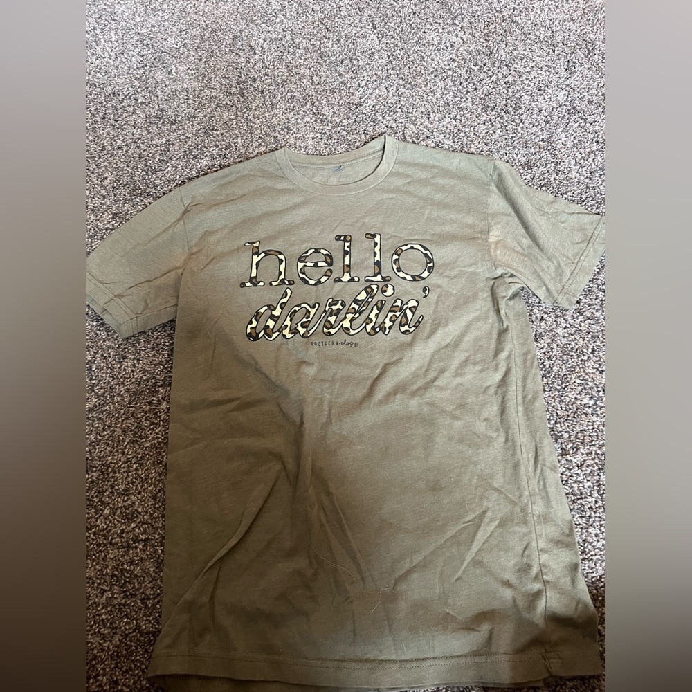 This shirt is from under the carolina moon! Very cute!